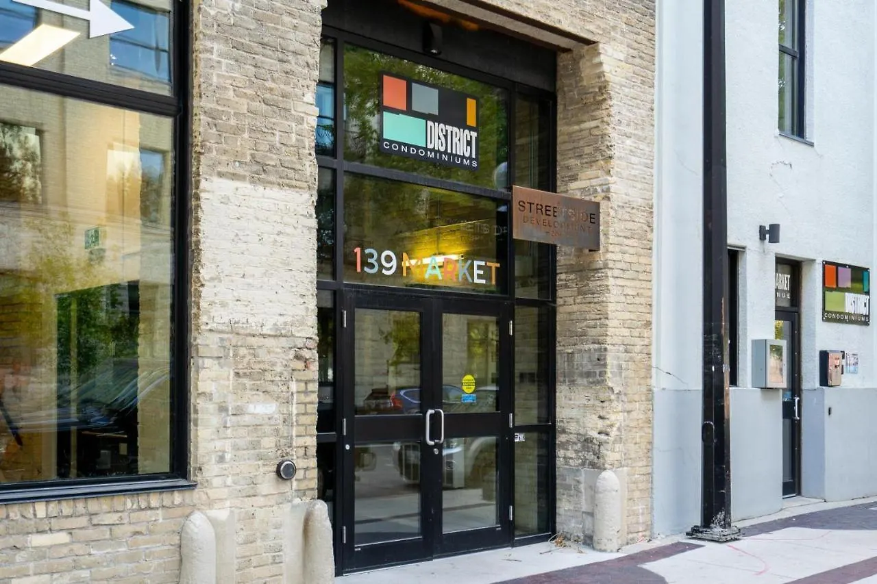 211 Market Ave Condos In The Exchange District Winnipeg 0*,  Canadá