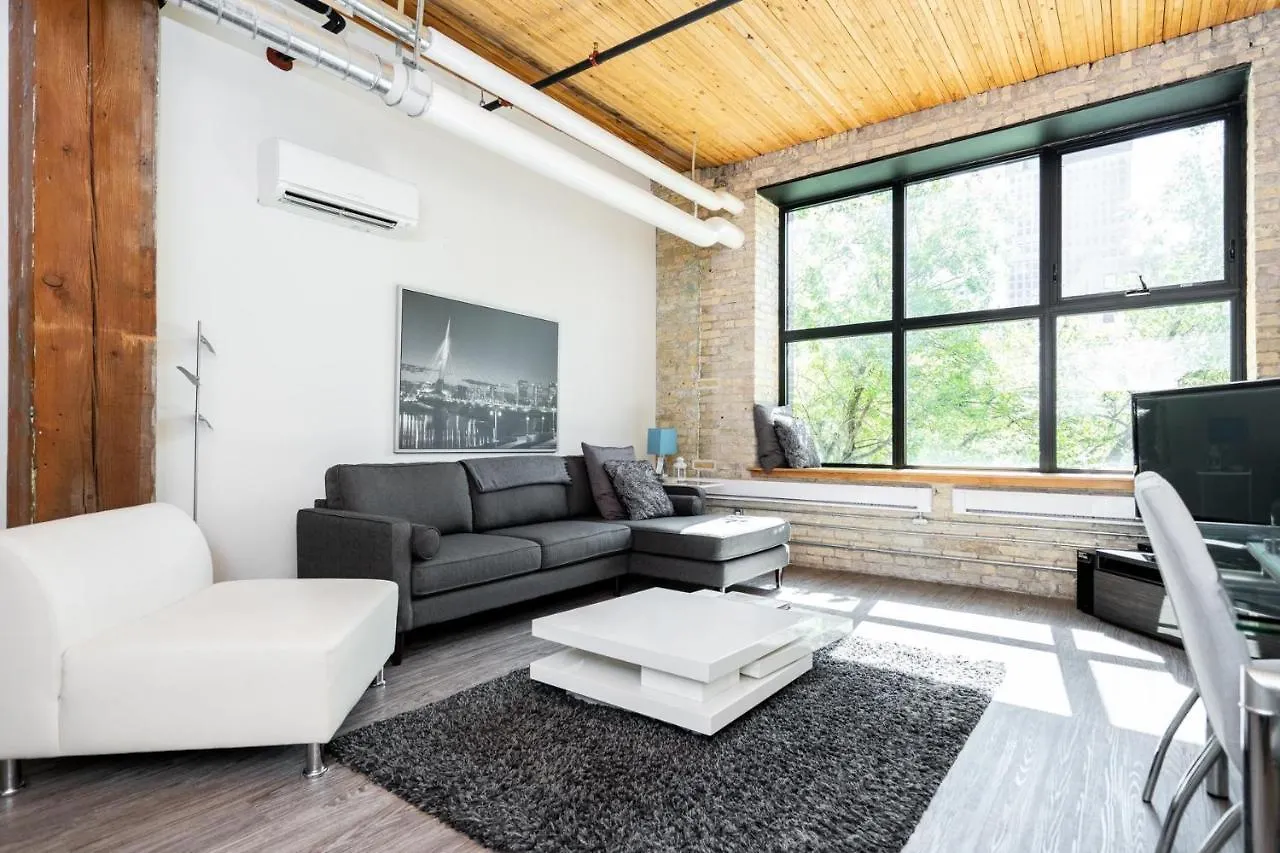 211 Market Ave Condos In The Exchange District ウィニペグ