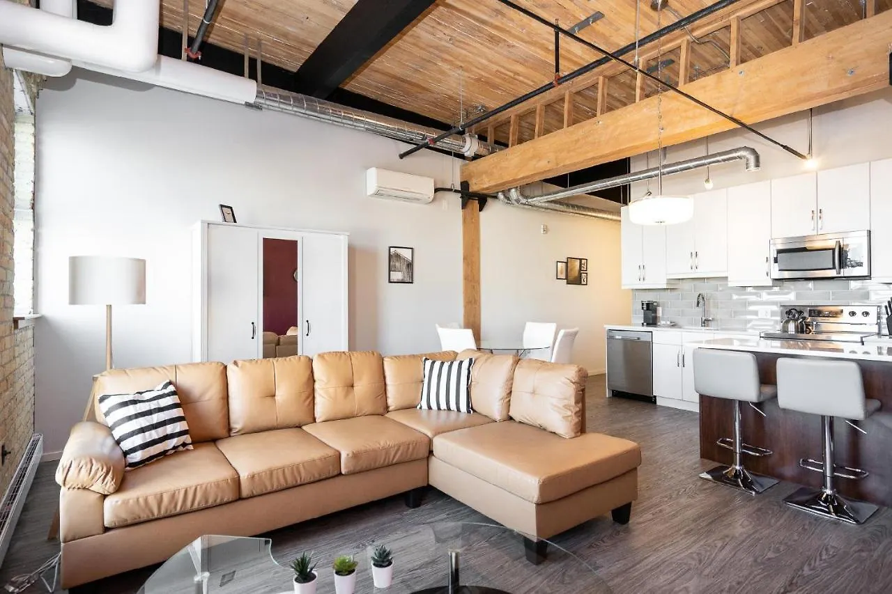211 Market Ave Condos In The Exchange District ウィニペグ