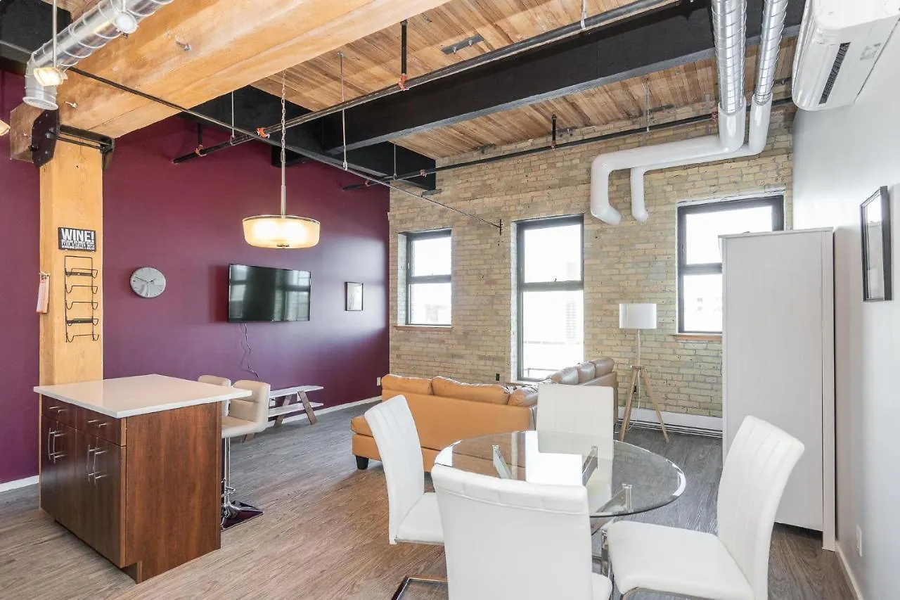 211 Market Ave Condos In The Exchange District ウィニペグ