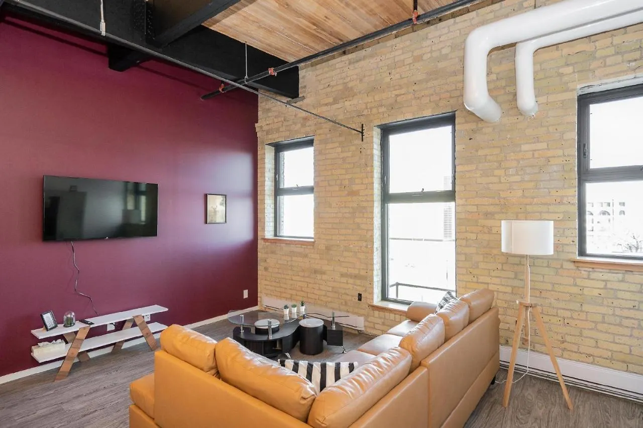211 Market Ave Condos In The Exchange District ウィニペグ 0*,