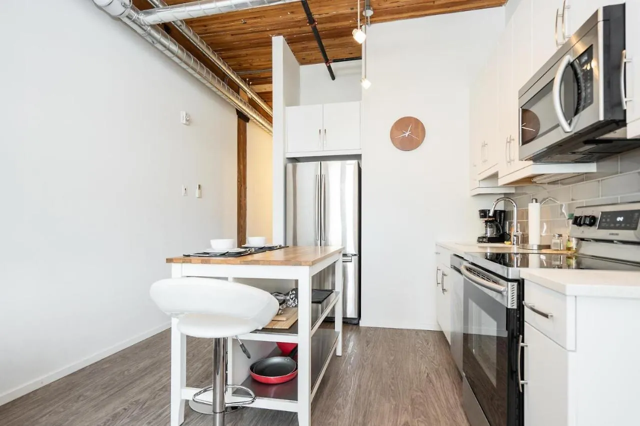 211 Market Ave Condos In The Exchange District ウィニペグ